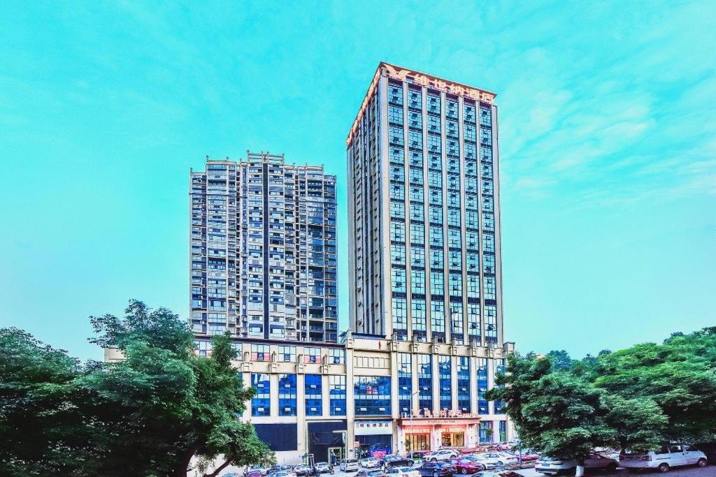 Vienna Hotel Sichuan Hejiang Yangtze River Bridge Lu-čou Exteriér fotografie